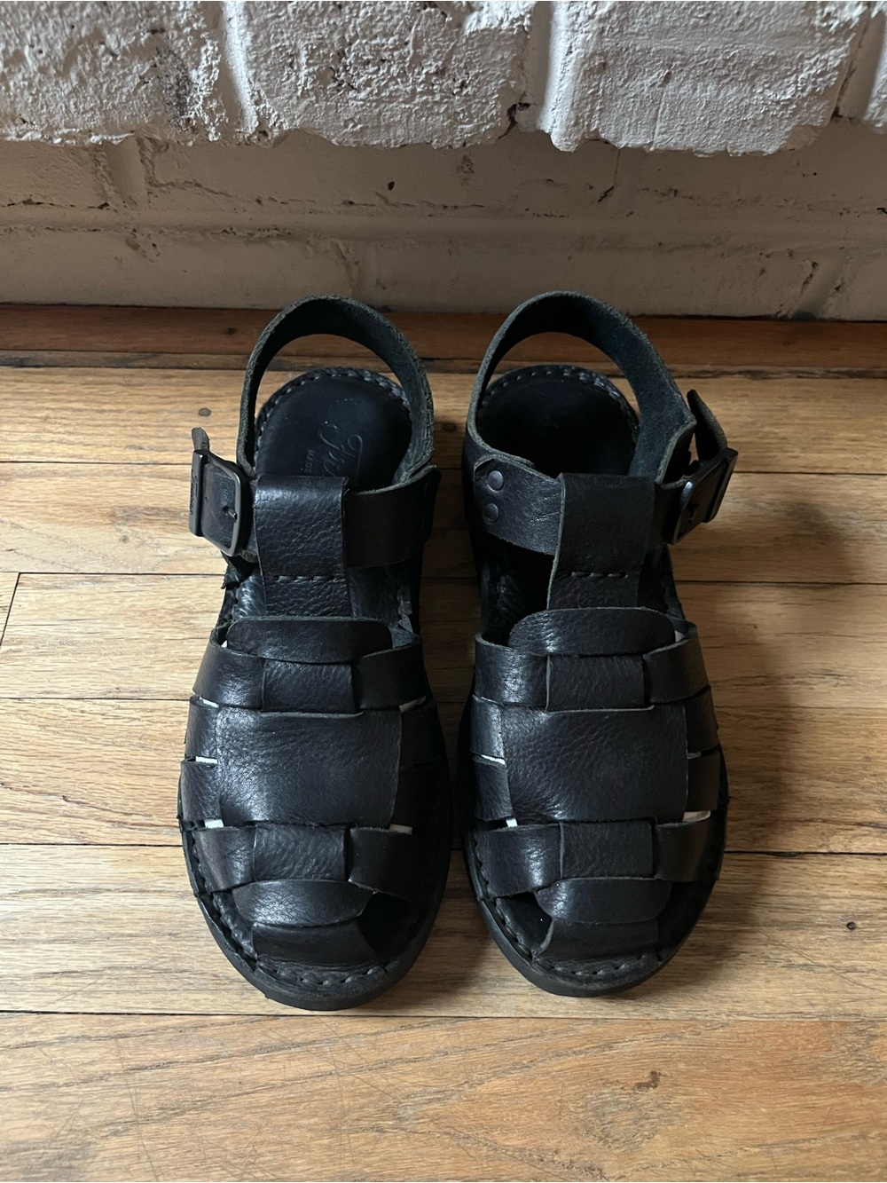 Fracap Ola Fisherman’s Sandals in Black Leather from Toast - Size EU 38